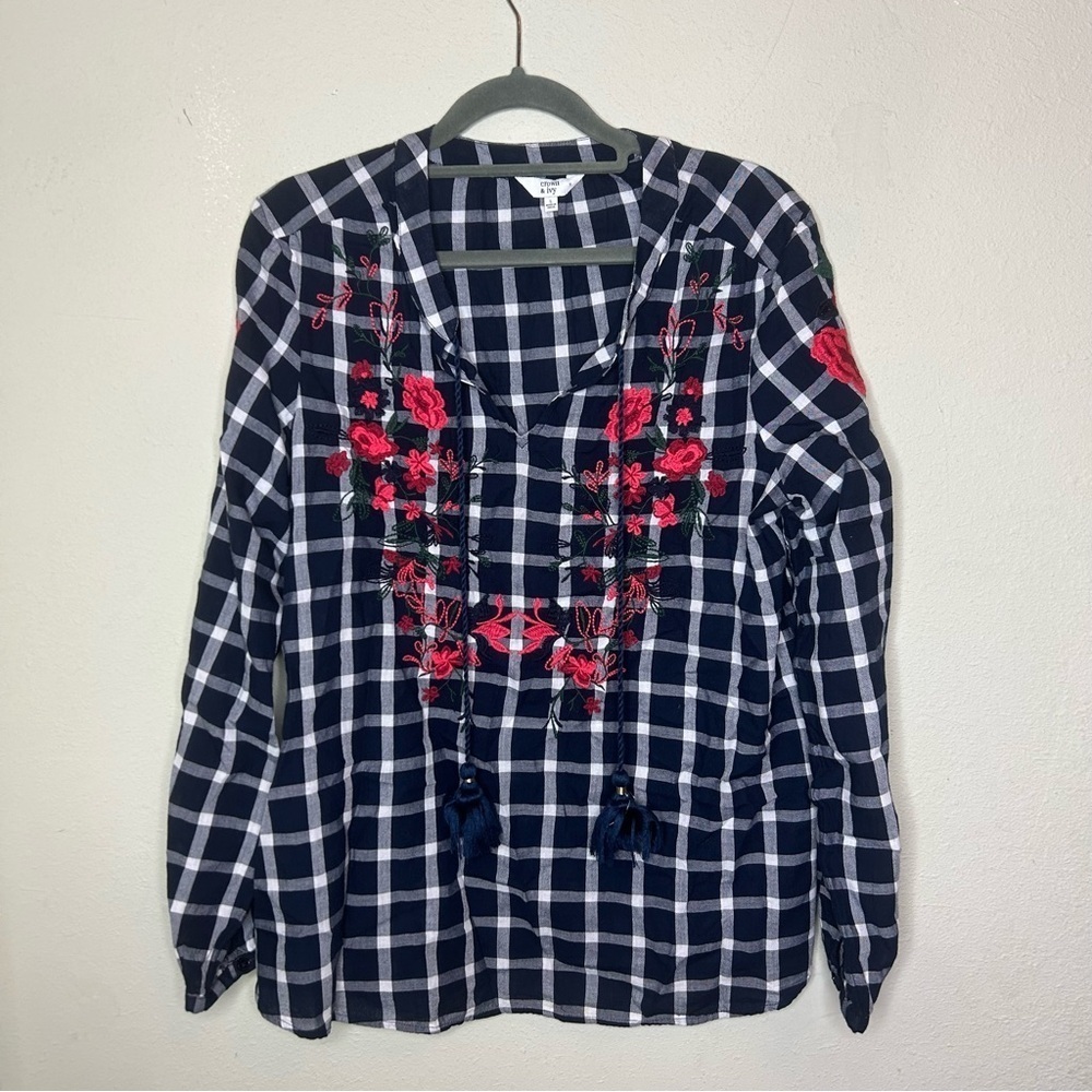 Crown & Ivy Navy Checkered Blouse Size Large